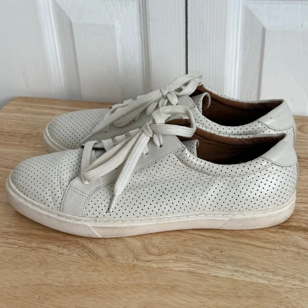 Caslon‎ Perforated Leather Sneakers 9M White Minimalist Low Top Trainers